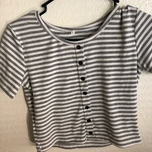 grey &white striped tee
